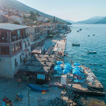 Hotel Anderba Krasići Bagian luar foto