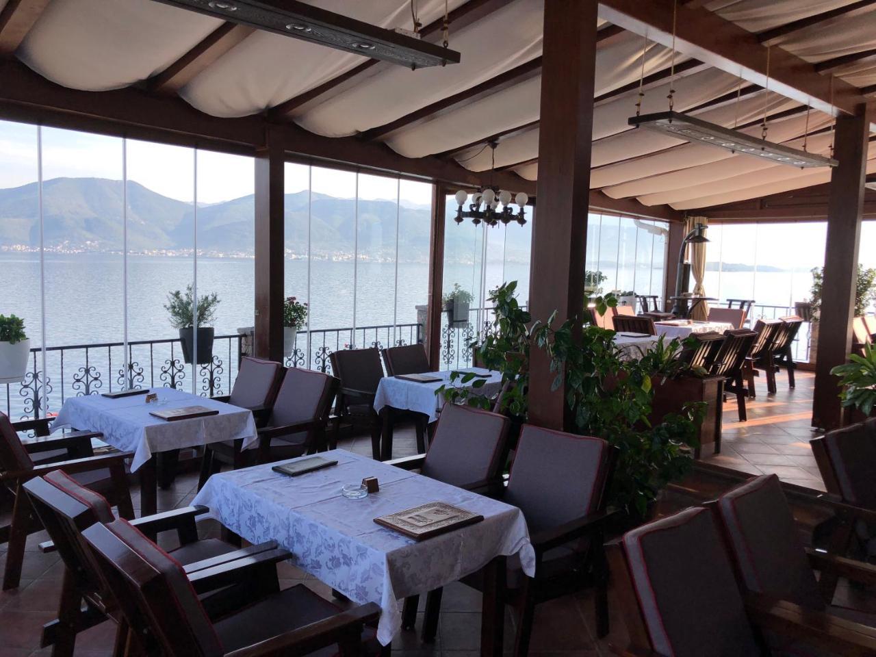 Hotel Anderba Krasići Bagian luar foto